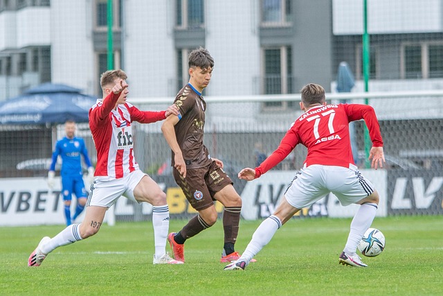国足球新希望！16岁小将两度戴帽U16国足，如今直接进亚冠大名单！